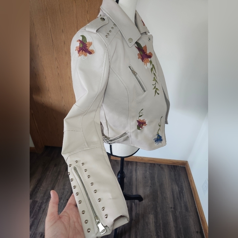 Boby Clothing Faux Leather Floral Embroidered Studded Jacket - Picture 5 of 6